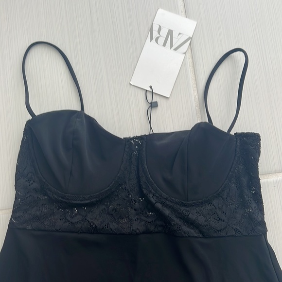 Zara mini black lace dress - Picture 2 of 4